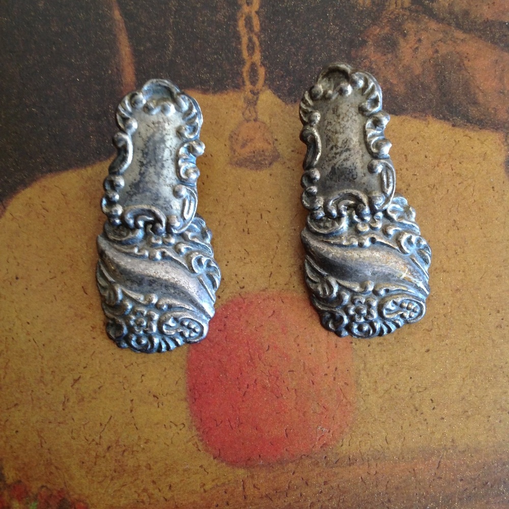 💋💋Vintage Silver Plate Baggage Tag Earrings💋💋
